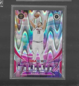 2023-24 NBA Hoops Premium Stock Hoopla Nikki’s Jokic Red Seismic PRIZM /199 #6 - Picture 1 of 2
