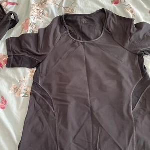 Black Gym/ Running Top - Picture 1 of 4