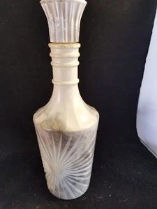 vintage glass Liquor Bottle 943 - Picture 1 of 6