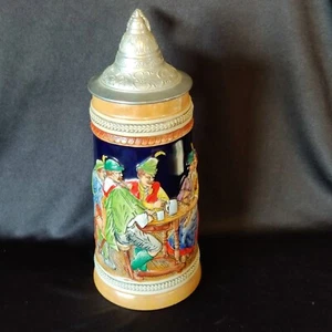 Original Gerzit Gerz Deckelstein handbemalt bildhaft deutsche Kneipe Wirtshaus Szene - Bild 1 von 7