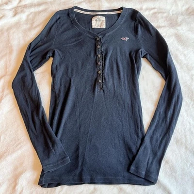 Top Henley vintage años 2000 Hollister abotonado para mujer L Foto 1 de 4