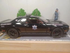 Richland County SC  2018 MotorMax Dodge Challenger C.A.T.  1/24 scale New Custom - Picture 1 of 4