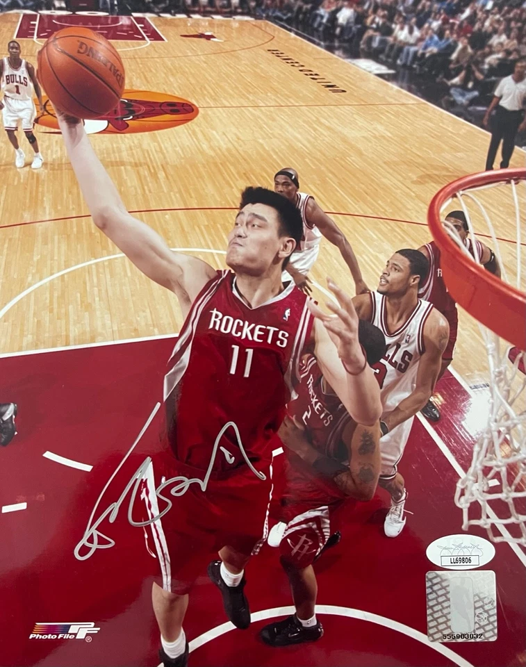 YAO MING SIGNED 8X10 HOUSTON ROCKETS NBA 2016 HALL OF FAMER PHOTOFILE PHOTO JSA - Image 1 of 1