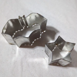 2er Set Ausstechformen mit gewellter Schneide, Fledermaus und Stern, Vintage - Bild 1 von 2