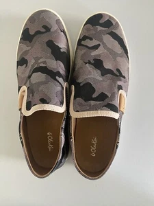 Olukai Slip on Shoes US 8.5 EUR 39 Soft Camo Womens Casual Pehuea Pa'i NWT New - Picture 1 of 7