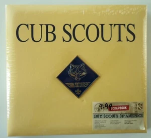 Álbum de recortes retirado nuevo sellado Cub Scouts Boy Scout pequeña hendidura en la cubierta - Imagen 1 de 12