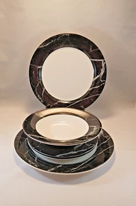 CASUAL VICTORIA BEAULE MID NIGHT SET OF 2 DINNER, 2 SALAS PLATES & 1 SOUP BOWL. - Picture 1 of 11