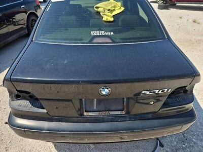 Tapa maletero trasero negro BMW 530i sedán E39 97-03 41628212602 Foto 1 de 4