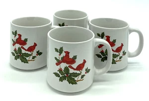 Vtg 1986 Lefton 05548 Christmas 4 Coffee Mugs Cups Teacups Cardinals Holly 8 Oz - Picture 1 of 6
