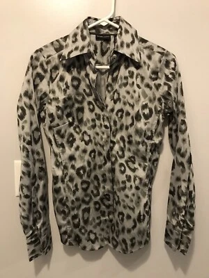 Blusa New York & Company elástica para mujer gris estampado de leopardo talla XS NUEVA CON ETIQUETAS Foto 1 de 4
