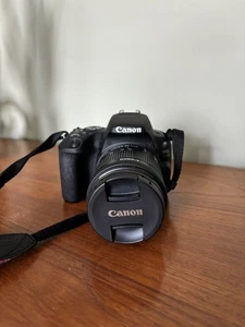 Canon EOS 200D Digital SLR Camera with 18-55mm Lens and Accessories - Picture 1 of 7