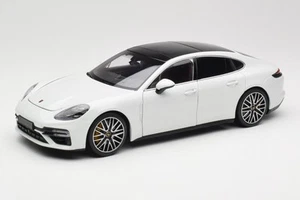 113061074 Porsche Panamera Turbo S Blanco Metálico Minichamps 1/18 - Imagen 1 de 8