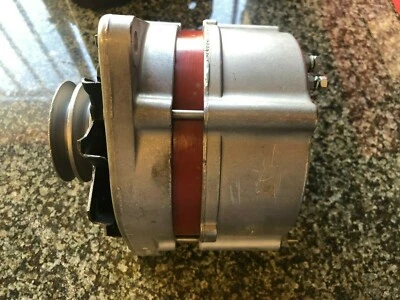 Generador alternador Volvo Bertone Bosch 260 262 264 265 760  Foto 1 de 3