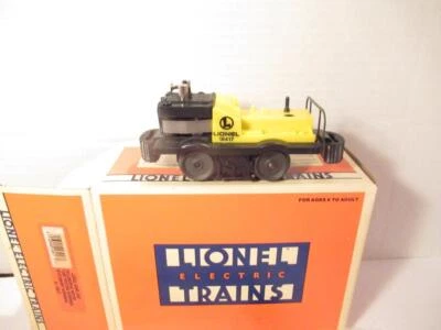 LIONEL 18417 OPERATING MOTORIZED GANG CAR W/3 MEN- 0/027 -  NEW- HC3 - Image 1 of 4