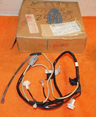1979 1980 1981 82 Ford Mustang Mercury Capri NOS BACK WINDOW HEATER FEED WIRING - Image 1 of 4