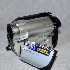 Sony Handycam DCR-DVD610 nur Camcorder ohne Akku oder Ladegerät vollständig getestet - Bild 1 von 18