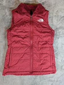The North Face Vest Womens Small Burgundy Mossbud Reversible Fleece NF0A4R3G - Picture 1 of 12