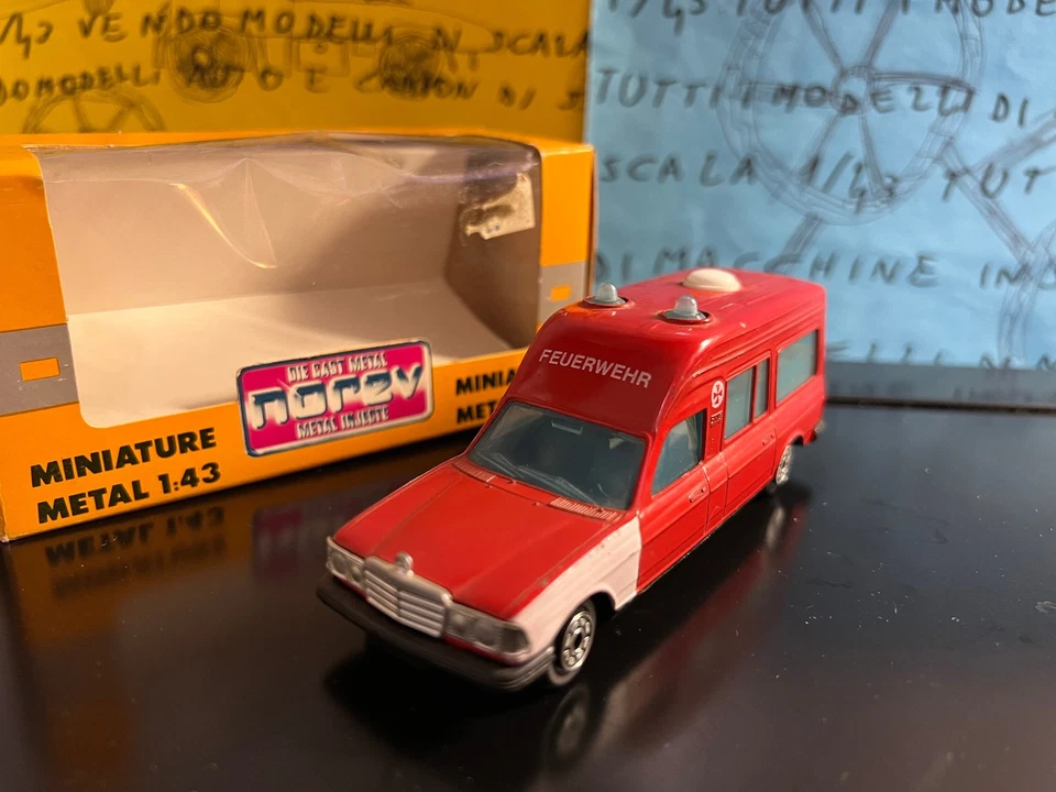 1/43 Norev JetCar Mercedes Binz Feuerwehr ambulance ambulanz bomberos ambulancia - Immagine 1 di 1