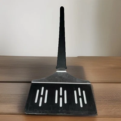 Used Pampered Chef BBQ Grill Jumbo Turner Spatula w Cover 8” Wide - Image 1 of 4