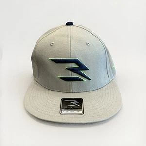 Gorra ajustada RW3 tapas X exclusiva gris Russell Wilson colaboración talla 7 3/4 nueva con etiquetas - Imagen 1 de 9
