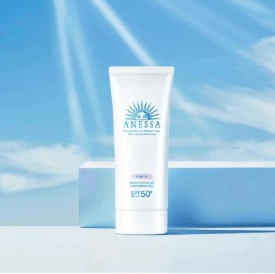 Gel protector solar UV iluminador Anessa Tone Up SPF50+ 90 g Foto 1 de 2