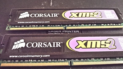 ONE 2GB (TWO 1GB) Set of {Corsair} CM2X1024-6400C4 PC2-6400 Desktop RAM - Image 1 of 3