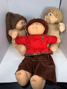 3 Vintage 1982 Cabbage Patch Kids dolls World Traveler side Tongue Blonde - Picture 1 of 16