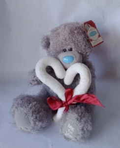 Me To You Tatty Teddy Holding A Sweet Heart (20cm) . - Picture 1 of 6