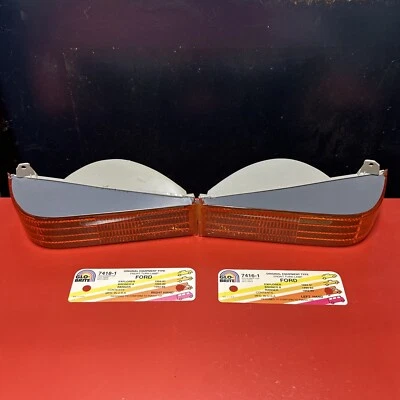 Комплект передних поворотных ламп Glo-Brite 74160-1 для Explorer Bronco II Ranger - Изображение 1 из 4