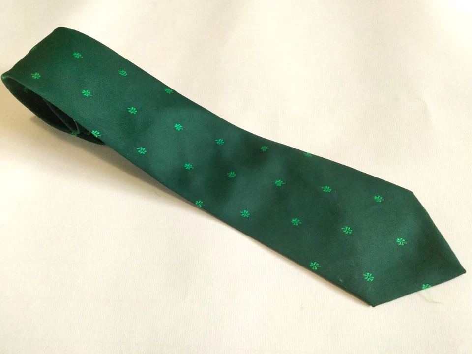 Corbata de hombre vintage SUGRA DUBLIN IRLANDA TRÉBOL DE TRES HOJAS DECORACIÓN VERDE Foto 1 de 4