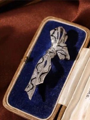 Handmade Art Deco Style Bow Knot Design With Black Enamel & 4 CT Sapphire Brooch - Image 1 of 4