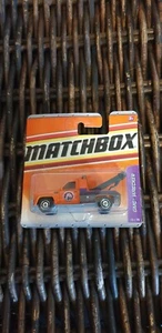 RARE BOXED, MATCHBOX 2010 CITY ACTION, TOWING SERVICE ORANGE GMC WRECKER. - Picture 1 of 6
