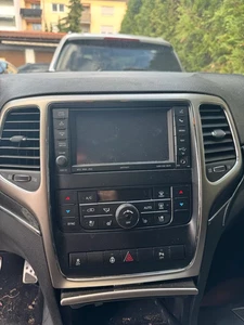 Jeep Grand Cherokee WK2 Navigation Navidisplay - Bild 1 von 1