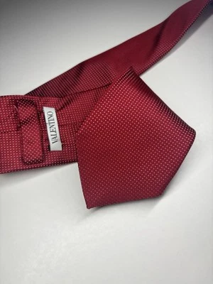 Gravata Valentino masculina designer 100% seda vermelha moderna 59,5” X 3,25” - Imagem 1 de 4