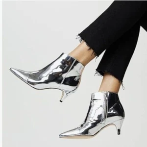 XYD Women Chic Low Kitten Heel Ankle Boots Pointed Closed Toe Side Zipper Sliver - Picture 1 of 8