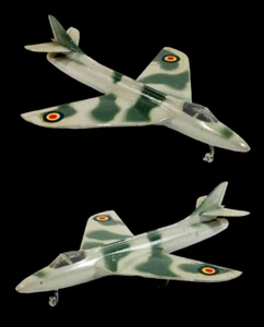SOLIDO avion HAWKER HUNTER / jouet ancien - Picture 1 of 7