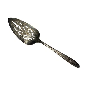 Servidor de pastel perforado sólido de tulipán International Silver Co de colección mango floral - Imagen 1 de 7