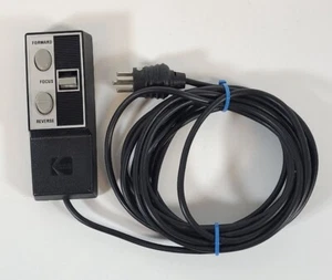 Control remoto para proyector deslizable Kodak Carousel ~ 5 pines ~ con cable ~ enfoque hacia adelante reversa - Imagen 1 de 4