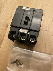 Interruptor Westinghouse GHB3050 3 polos 50 amperios 277/480 VCA y 240 VCA - Imagen 1 de 5