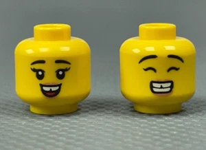 LEGO Minifigure Female Head Black Eyebrows Tooth Gap Series 23 Reindeer Costume - Picture 1 of 6