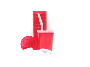 12 12 oz - Bicchieri in plastica traslucida rosso coperchi cannucce Mfg.USA senza piombo - Foto 1 di 3