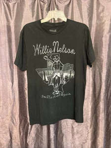 Willie Nelson On The Road Again Herren T-Shirt Gr. L schwarz Texas Pferd Gitarre - Bild 1 von 5