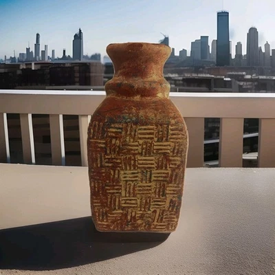 Jarrón decorativo de terracota de 8,5 pulgadas Foto 1 de 4