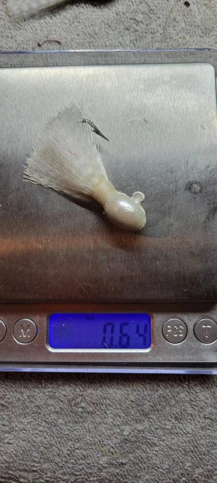 Nylon Fishing Jigs This A Lot Of 26 Jigs Of assorted Varieties Mainly Pompano - Image 1 of 4