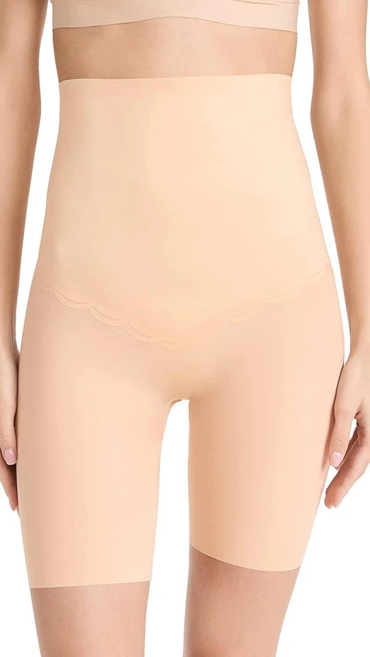 Modelador de cintura alta para mujer Wacoal 284716, arena, tostado, talla mediana Foto 1 de 2