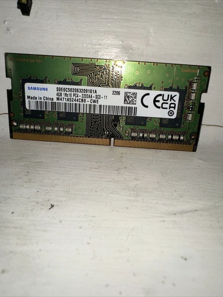 Samsung 4gb 1Rx8 PC4-3200AA SC0-11 Removed from working laptops - Image 1 of 3