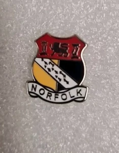 NORFOLK CREST ENAMEL PIN BADGE - NEW - Picture 1 of 1