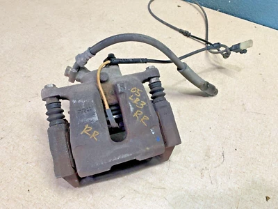 06 07 08 09 Land Rover LR3 2005 06 07 08 09 PINZA DE FRENO TRASERA DERECHA Y SOPORTE CON PERNOS Foto 1 de 4