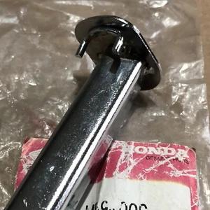 Honda GL1100 Gold Wing 1982 Rear Left Pillion Footrest Bar 50718-MB9-000 - Picture 1 of 7