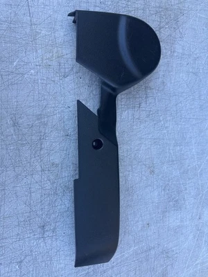 Mazda 3 2012 asiento delantero interior inferior cubierta panel bisel lado izquierdo - negro OEM Foto 1 de 4